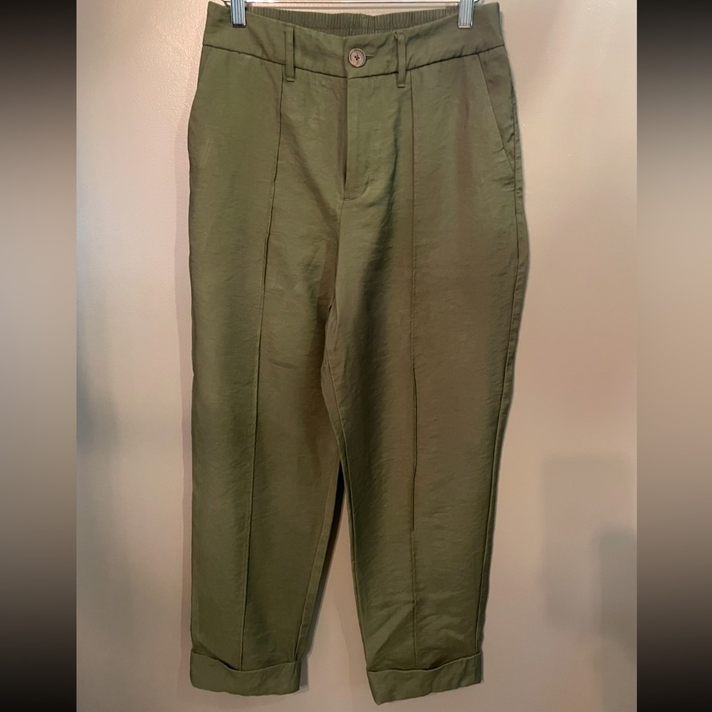 A new day olive green dress pants size 8